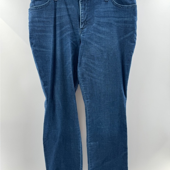 Aura Jeans Find Your Aura Dark Wash Mid-Rise Jeans with Embroidered Back Pockets - Picture 2 of 9